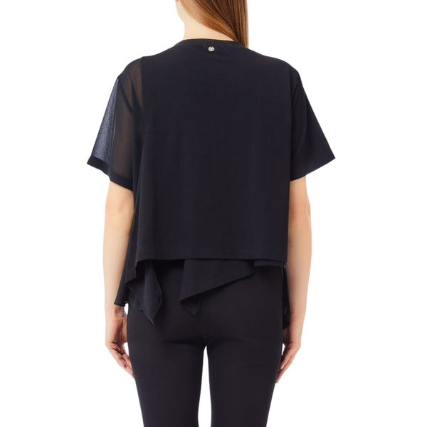 T-shirt Donna dal taglio asimmetrico Nero modella retro