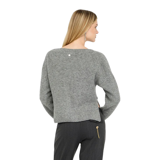 Maglione Donna a coste grigio con gioielli laterali modella retro