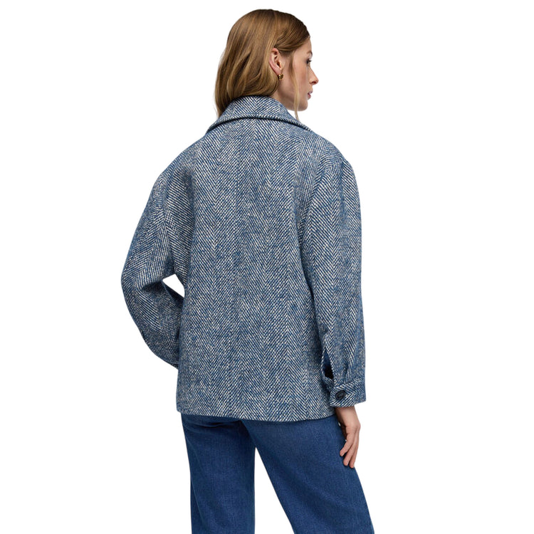 Cappotto Donna in lana e alpaca modella retro