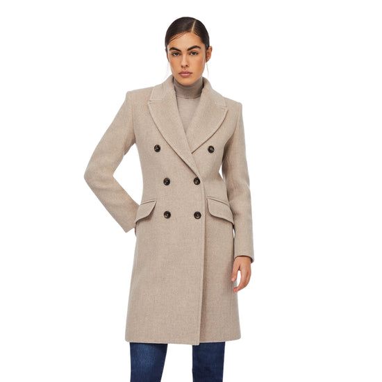Cappotto Donna doppiopetto in lana beige modella frontale
