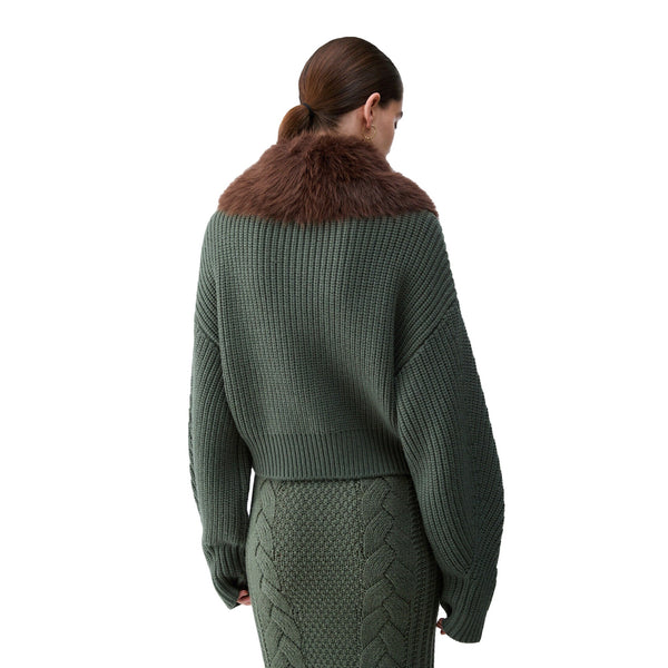 Bomber Donna in lana verde con colletto teddy modella retro