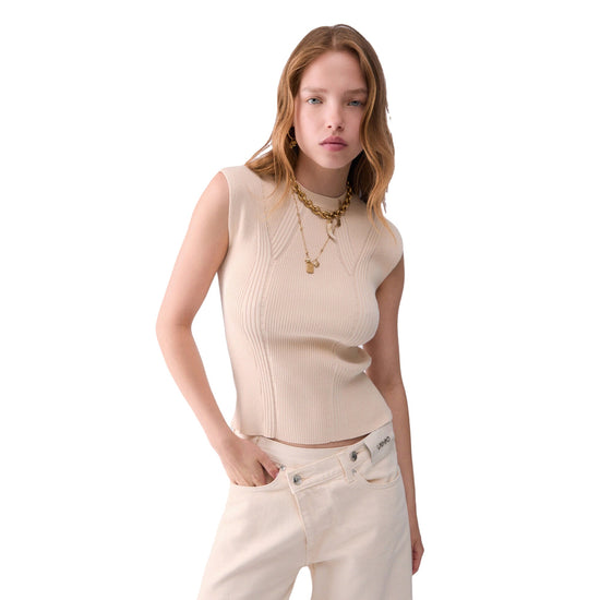 Top Donna con bottoni retro panna modella frontale
