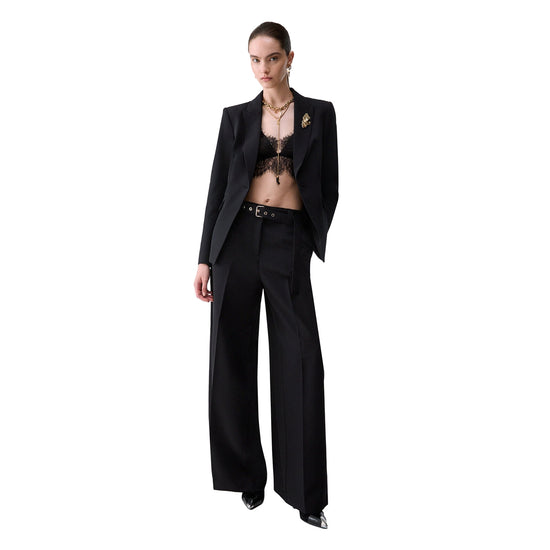 Pantalone Donna wide leg con cintura nero, modella intera frontale