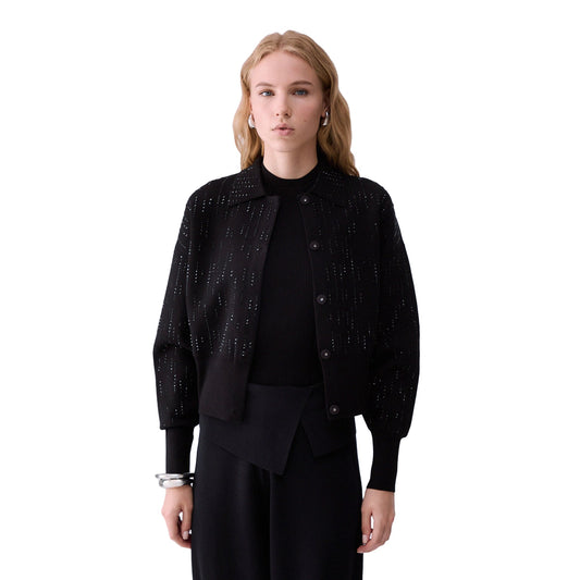 Giacca Donna in maglia nera con strass modella frontale