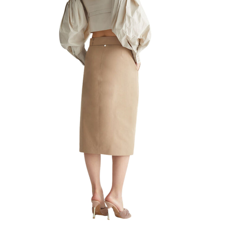 Women's skirt with comfortable pockets