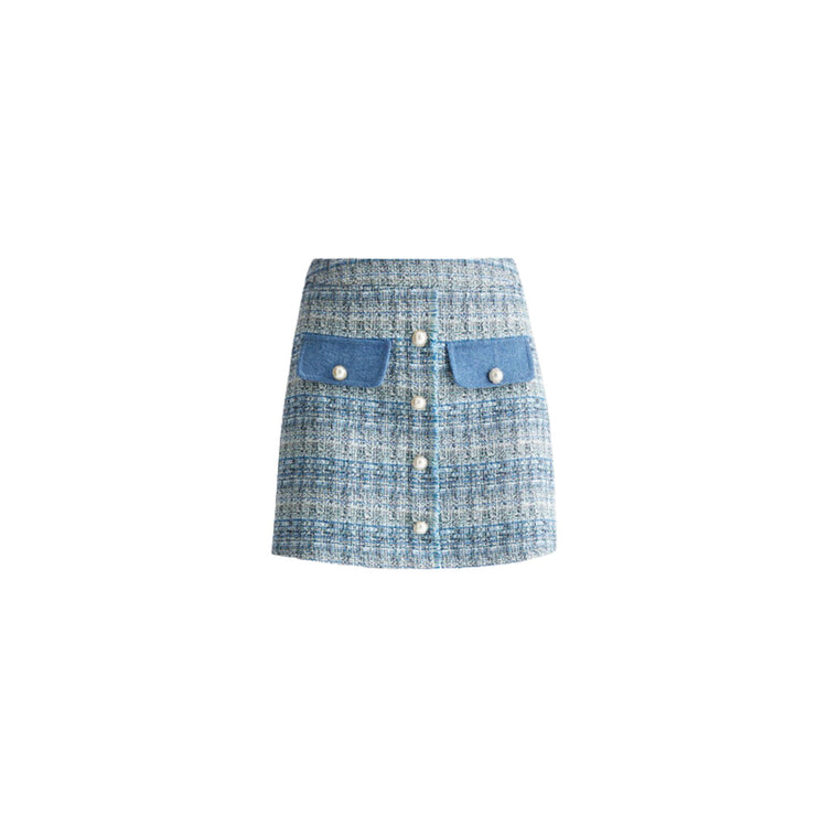 Women's skirt with patch pockets