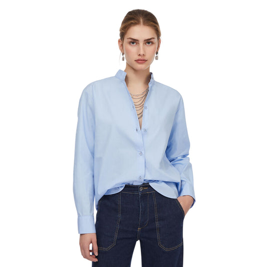 Camicia Donna con fiocco gioiello e gioiello modella frontale