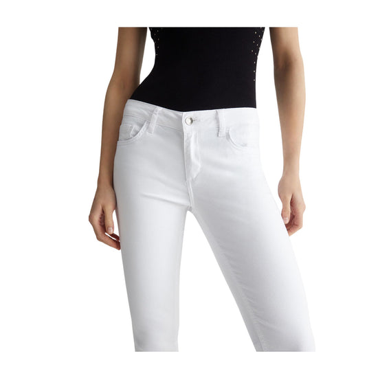 Dettaglio ravvicinato Jeans Bianco con dettagli sul fondo