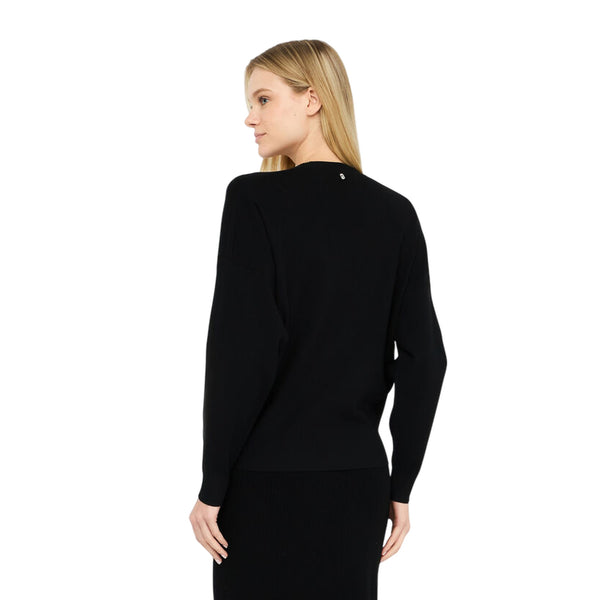 Maglia Donna in nero con castoni gioiello modella retro