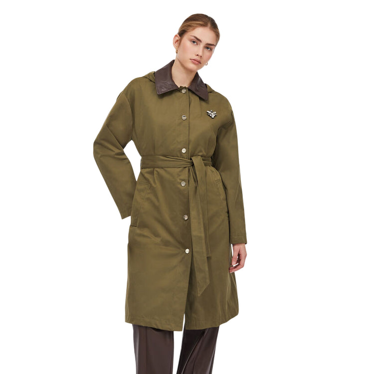 Parka lungo Donna con cappuccio Verde modella frontale