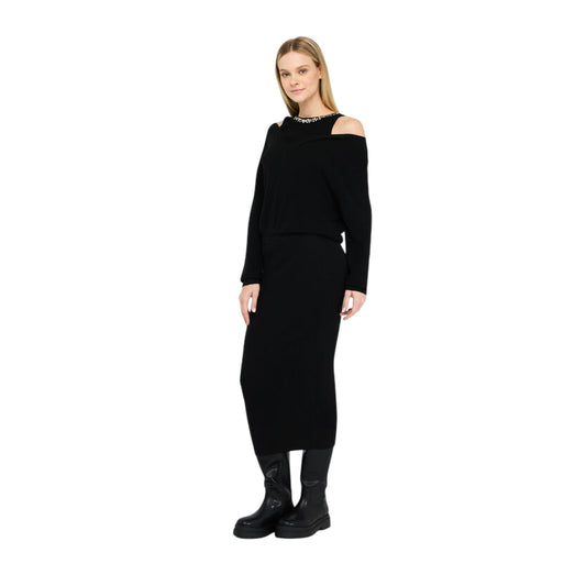 Abito Donna in maglia con ricami gioiello Nero modella frontale