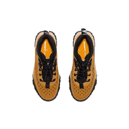 foto scarpe dall'alto