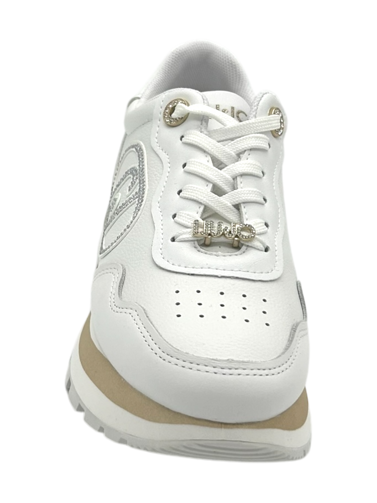 Women's Sneakers with serrated tread