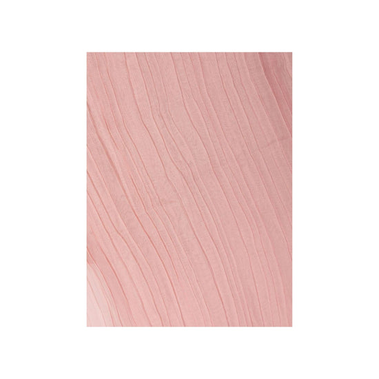 Dettaglio ravvicinato Stola plissettata semitrasparente colore Rosa