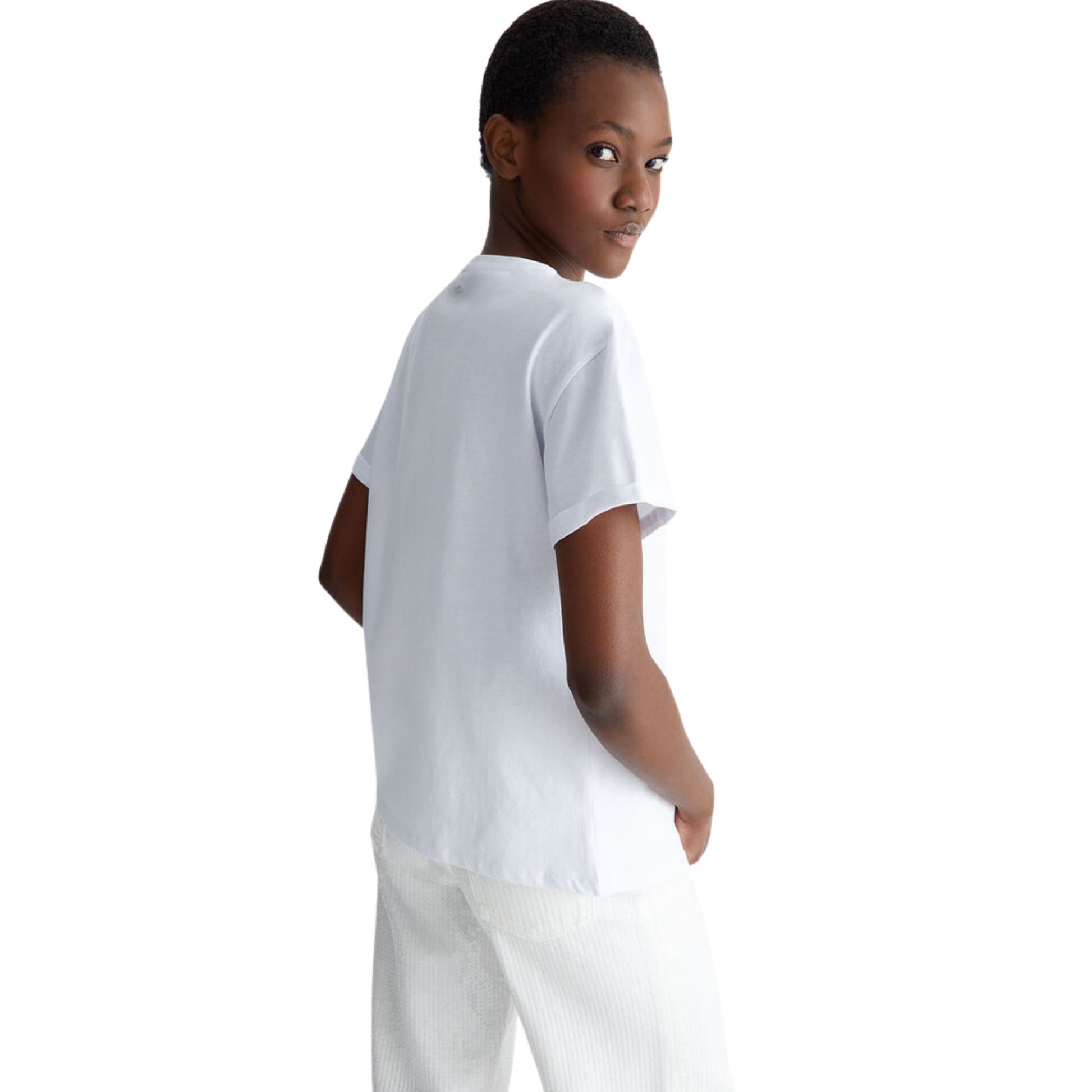 Retro modella con T-shirt con taschino con strass colore Bianco