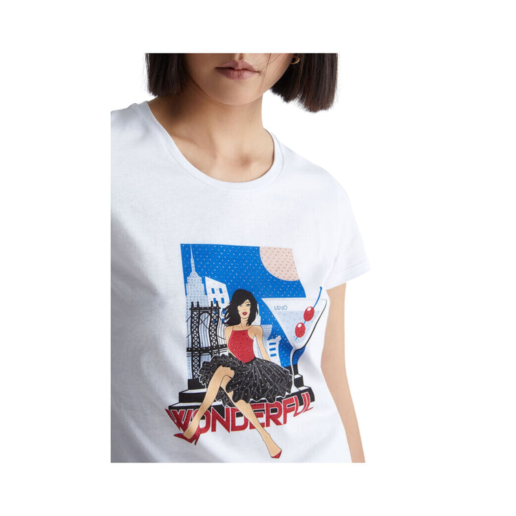 Women's T-shirt with print on the chest