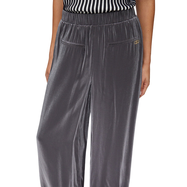 Pantaloni lunghi flare laminati grigi 