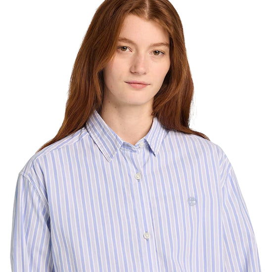 Camicia in cotone multirighe azzurra e bianca con logo ricamato