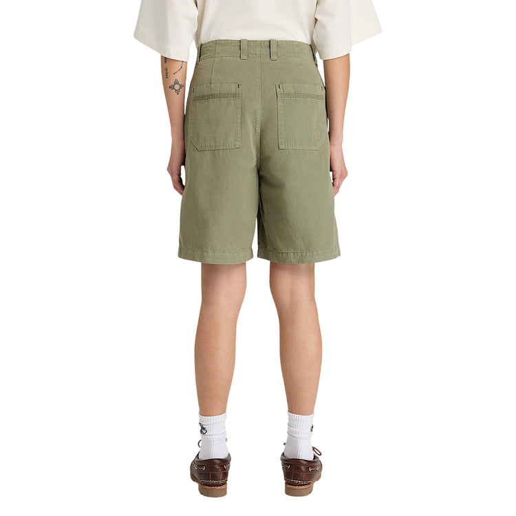 Bermuda Donna in cotone e lino Verde modella retro