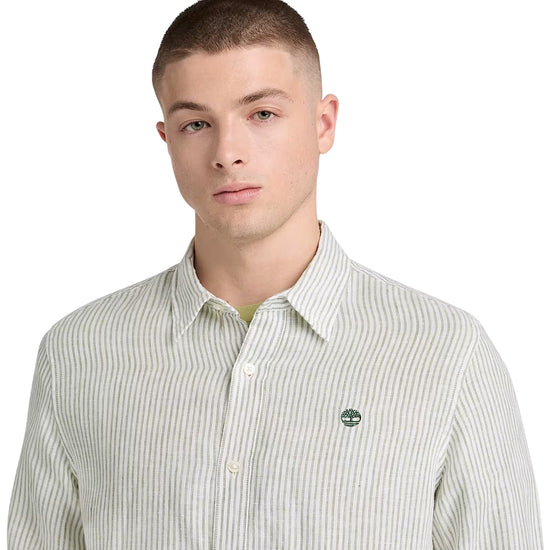 Camicia Uomo Mill Brook in misto lino a righe modello ravvicinato