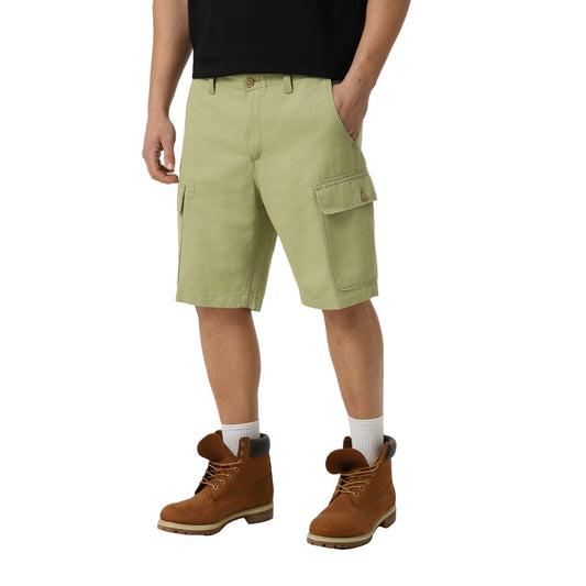 Bermuda Uomo con tasche cargo con bottone Verde modello frontale