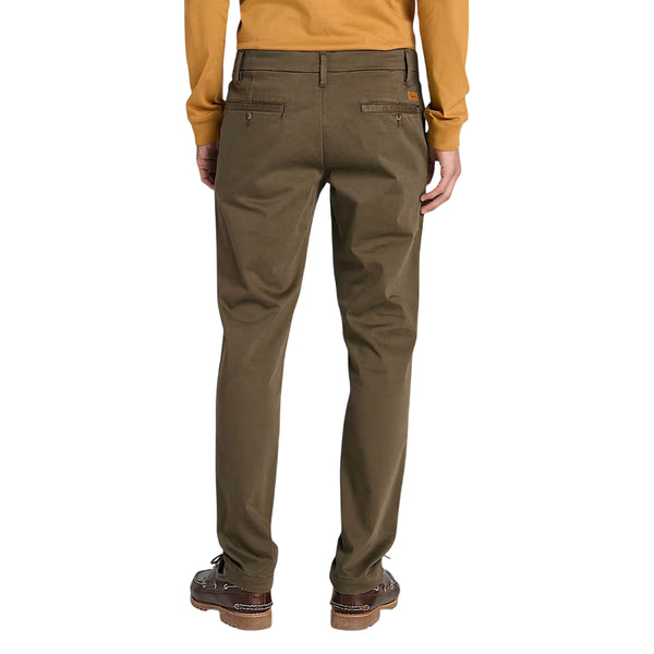 Pantaloni Uomo Chino Claremont Verde scuro modello retro