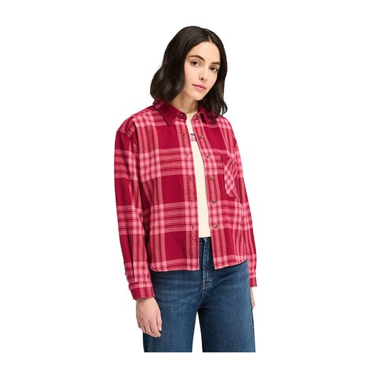 modella con Camicia Donna in Flanella di peso medio rossa