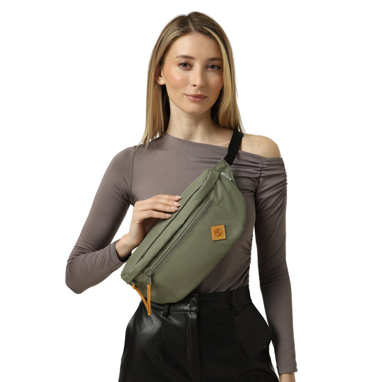 Marsupio Unisex Timberpack Verde con targhetta modella