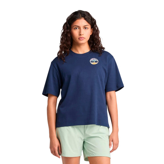 T-shirt Blu da donna con grafica TimberFresh modella frontale