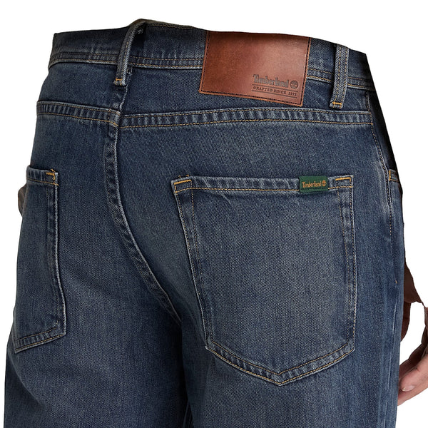 Pantalone Uomo Straight in denim dettaglio retro