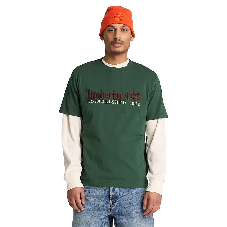T-shirt Uomo Verde con ricamo Established 1973 modello frontale