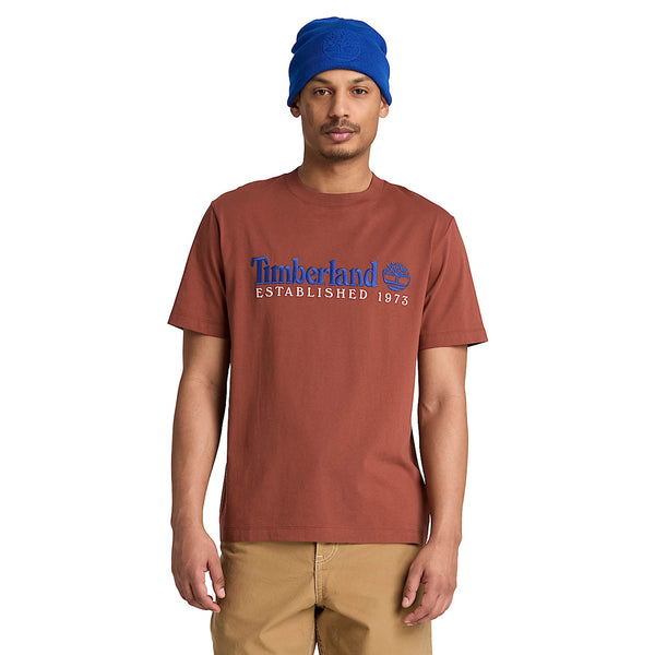 T-shirt Uomo Marrone con ricamo Established 1973 modello frontale