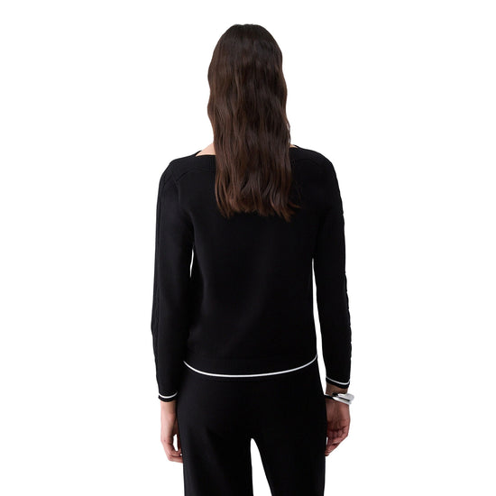 Maglia nera Donna con profili a contrasto modella retro