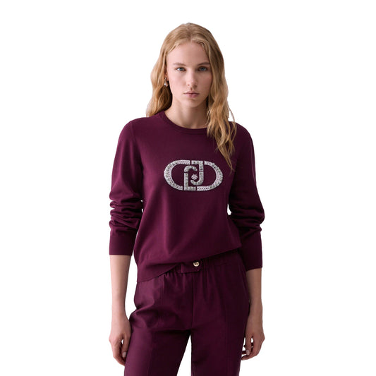 Maglia Donna bordeaux con logo monogram e gioielli, modella frontale