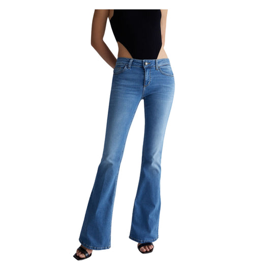 Jeans Donna a vita bassa con gamba flare