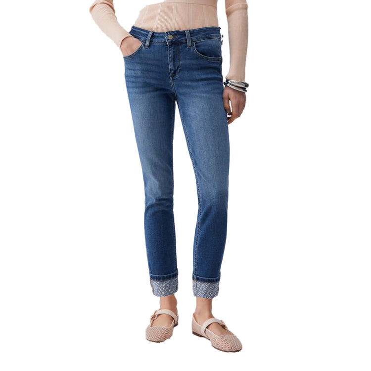 Jeans skinny Donna con risvolti con strass modella frontale