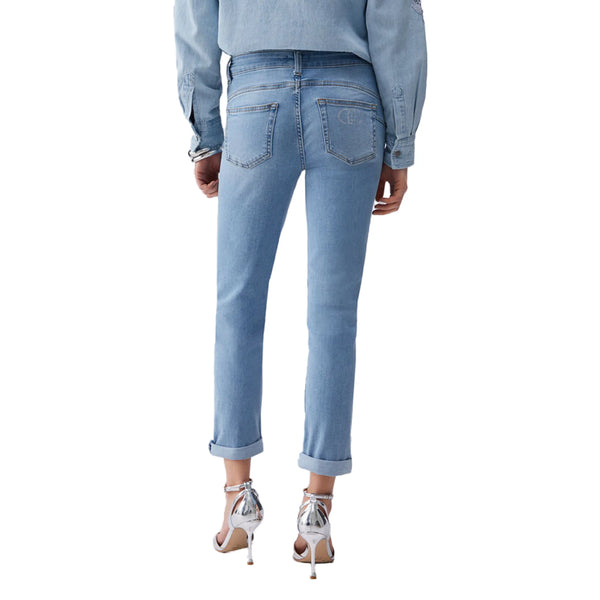 Jeans skinny Donna con risvolto in denim chiaro modella retro