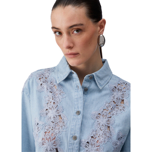 Camicia Donna in denim con dettagli in pizzo dettaglio ravvicinato