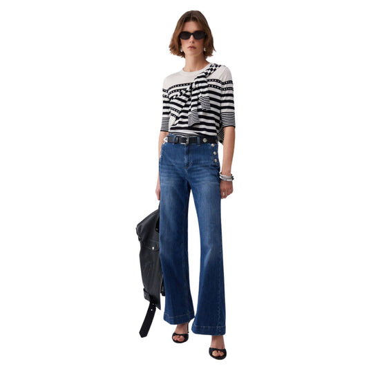 Jeans flare Donna a vita alta con bottoni modella intera frontale