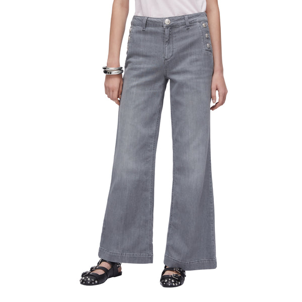 Jeans Donna in denim grigio con bottoni modella frontale