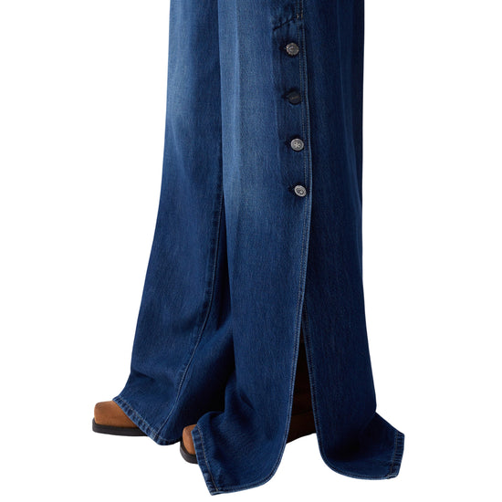 Jeans Donna con spacchi e bottoni laterali dettaglio spacco