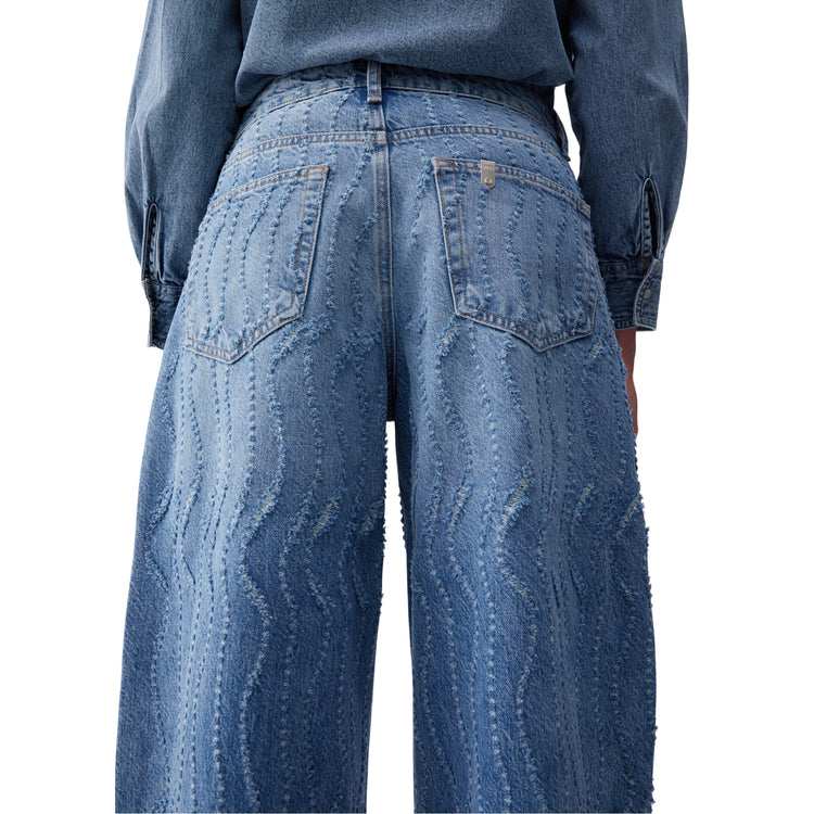 Jeans flare Donna con dettagli laserati dettaglio retro