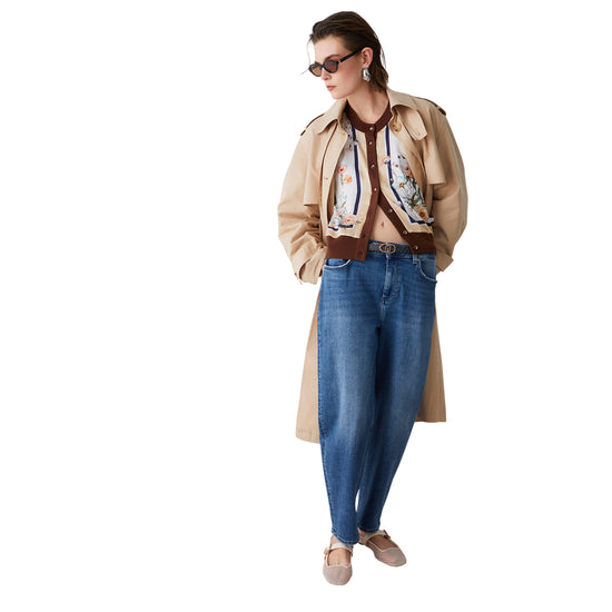 Jeans Boyfriend Donna con orlo affusolato modella intera frontale