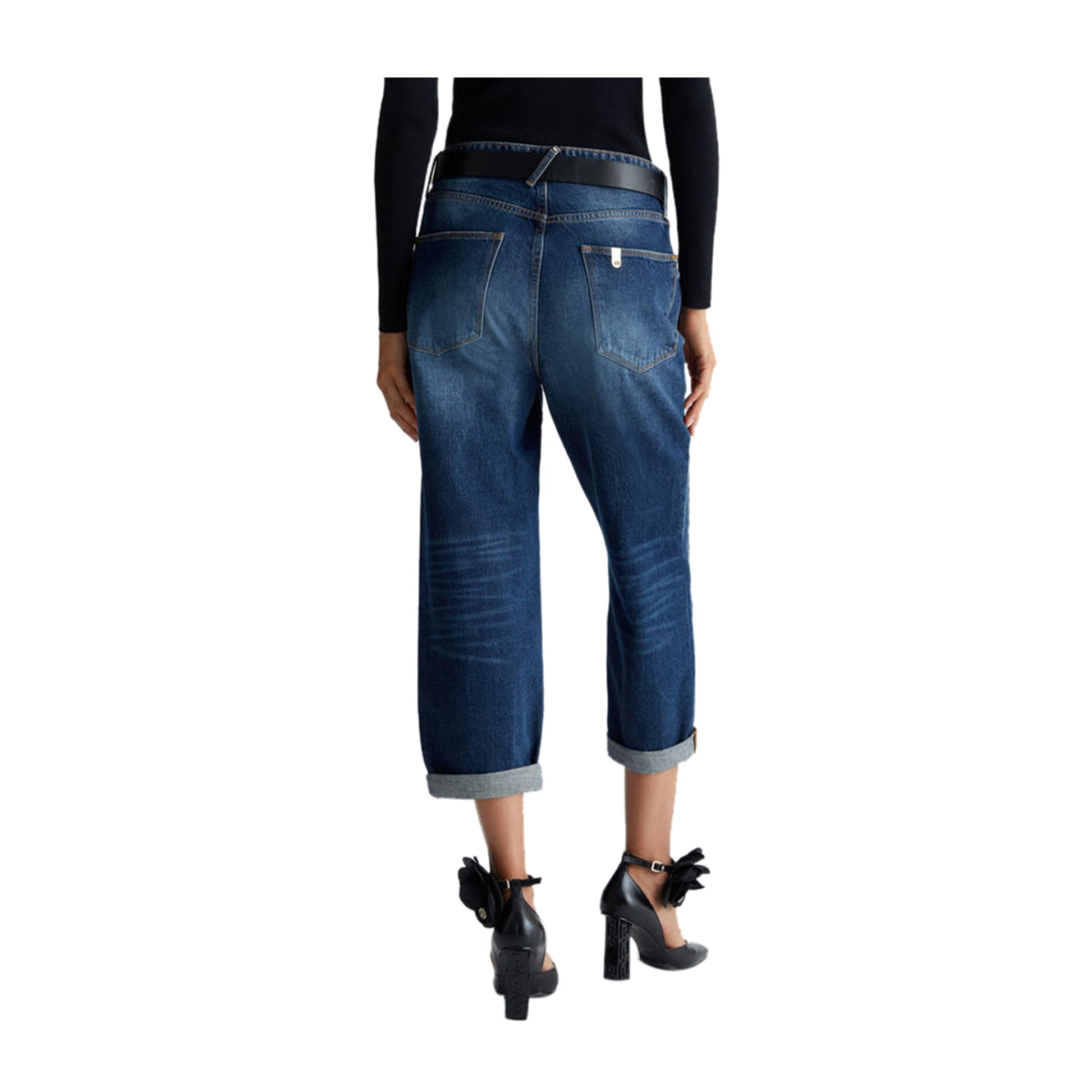 Jeans Donna modello boyfriend cropped modella retro