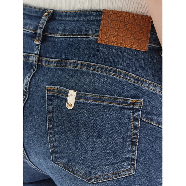Jeans Donna Slim con salpa logata dettaglio retro