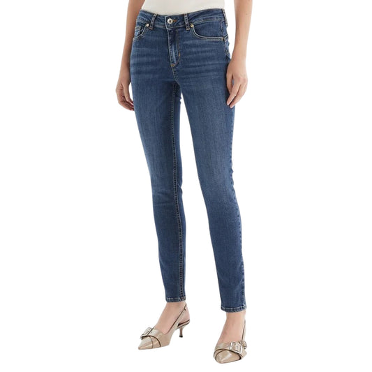 Jeans Donna Slim con salpa logata modella frontale