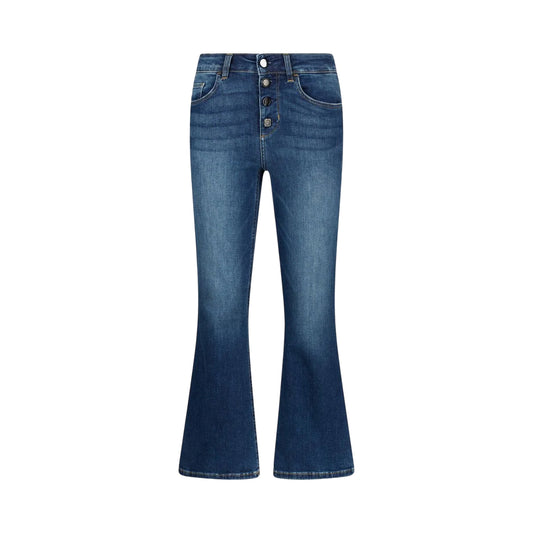Acquista subito il Jeans Donna, realizzato in denim di cotone, modello a vita alta e gamba a zampa sopra la caviglia, firmato LiuJo su Martini 900: vieni a scoprire tutta la collezione sul nostro sito