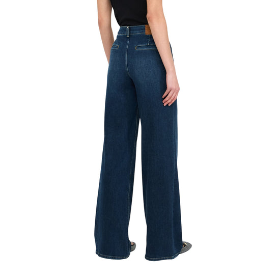 Acquista subito il Jeans Donna, in cotone stretch, gamba flare e tasche sui fianchi e sul retro, firmato Liu Jo su Martini 900: vieni a scoprire tutta la collezione sul nostro sito