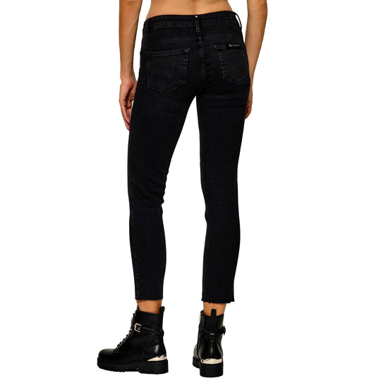 Jeans Donna skinny in denim nero, modella retro