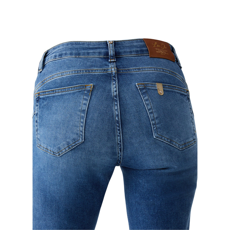 Jeans Donna con gamba skinny dettaglio retro